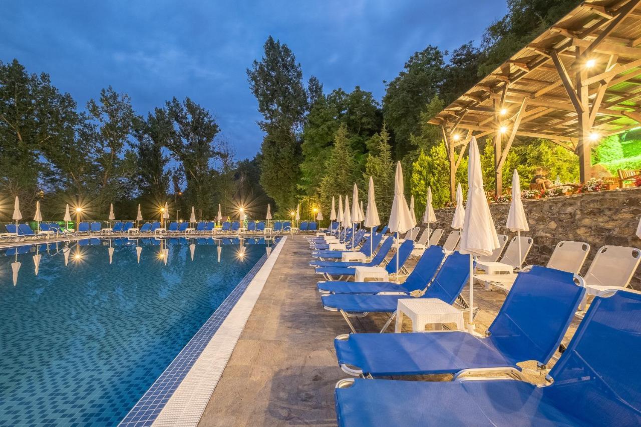 Park Hotel Asenevtsi Veliko Tŭrnovo Exterior photo