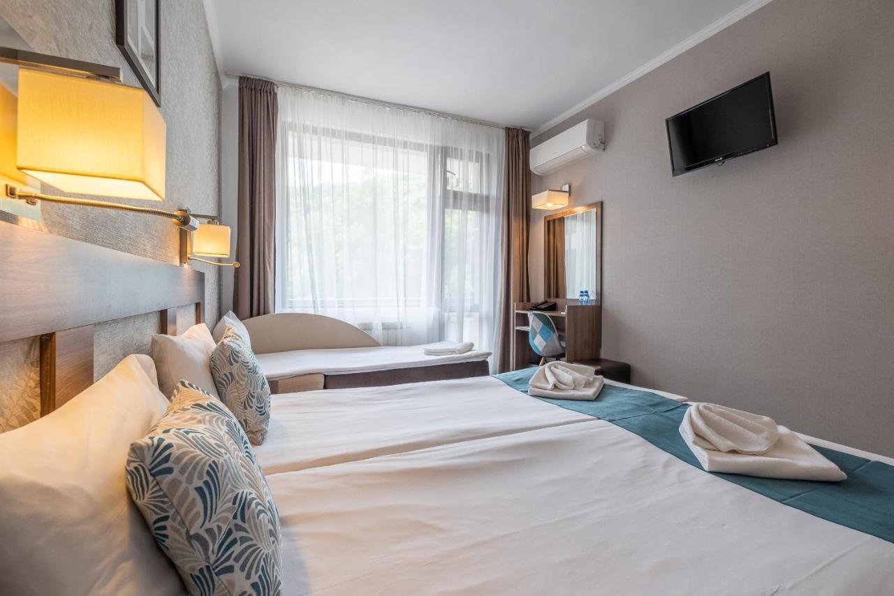 Park Hotel Asenevtsi Veliko Tŭrnovo Exterior photo