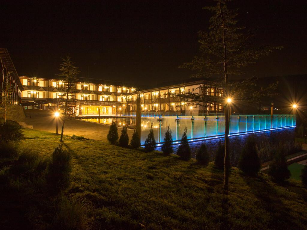 Park Hotel Asenevtsi Veliko Tŭrnovo Exterior photo